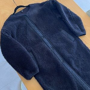 Uniqlo oversized fuzzy coat /size S